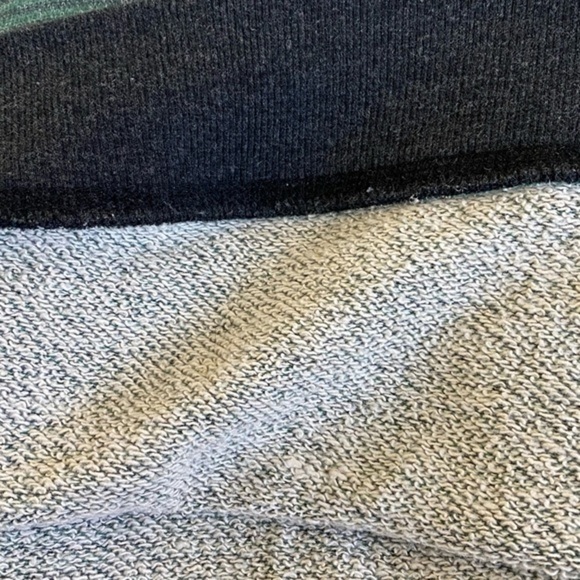 Levi’s Sweater Long Sleeve Super Soft Polo Banded Waist XL 🐝 - Picture 9 of 10